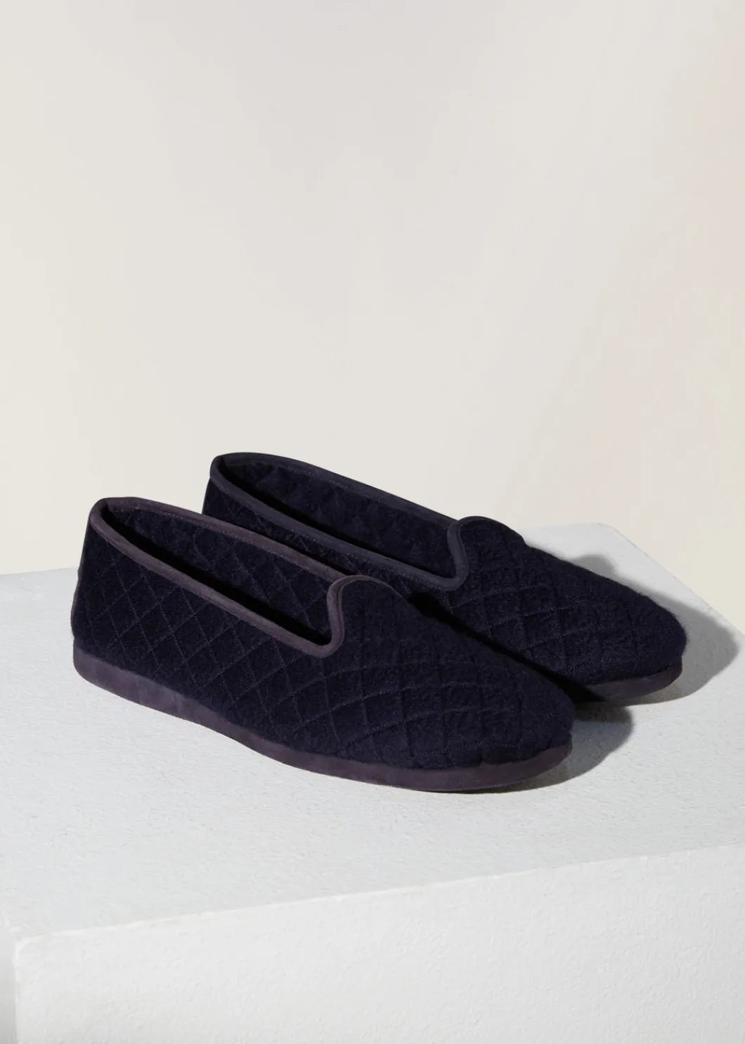 Cheap Classic Slippers Man For Him