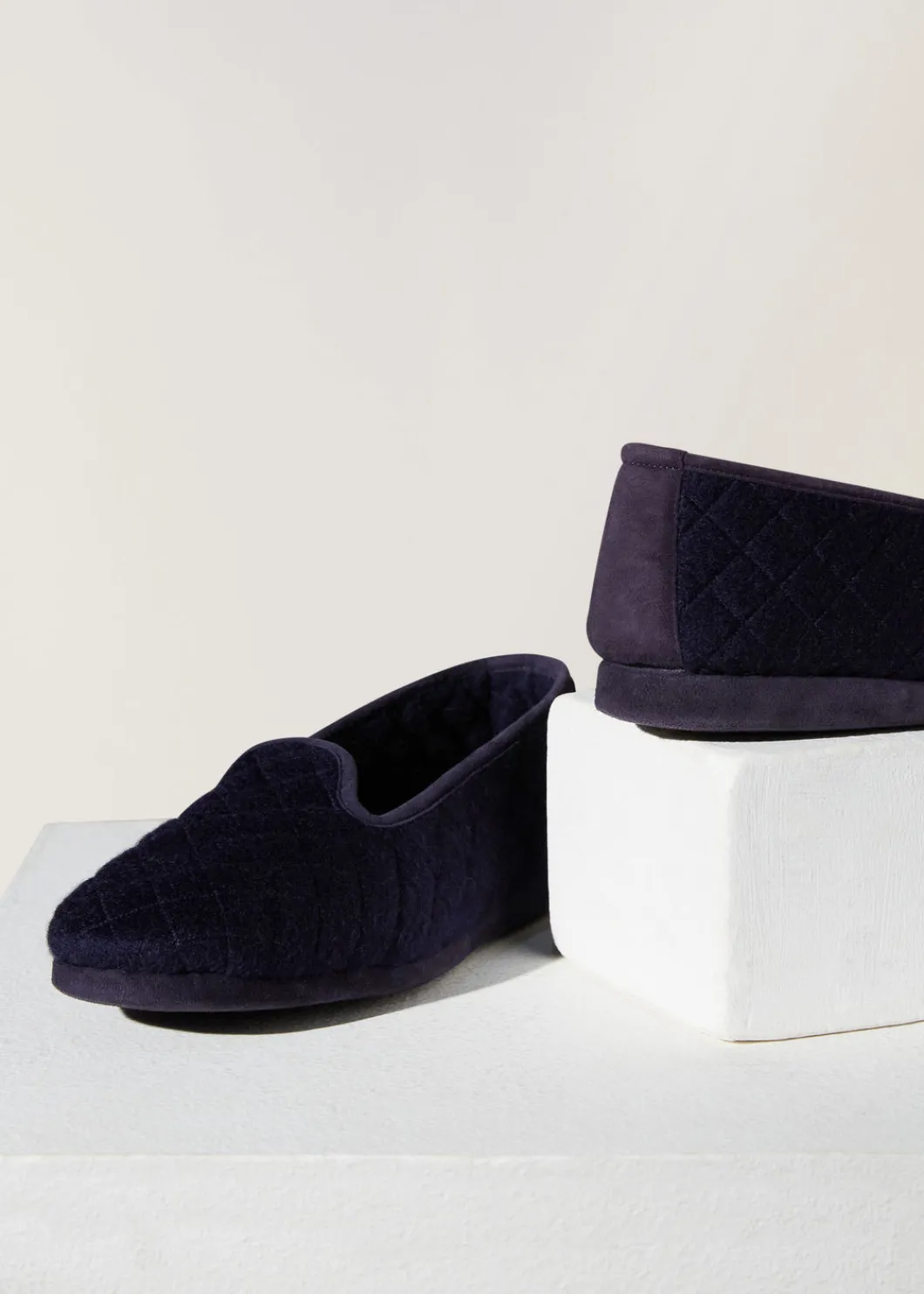 Cheap Classic Slippers Man For Him