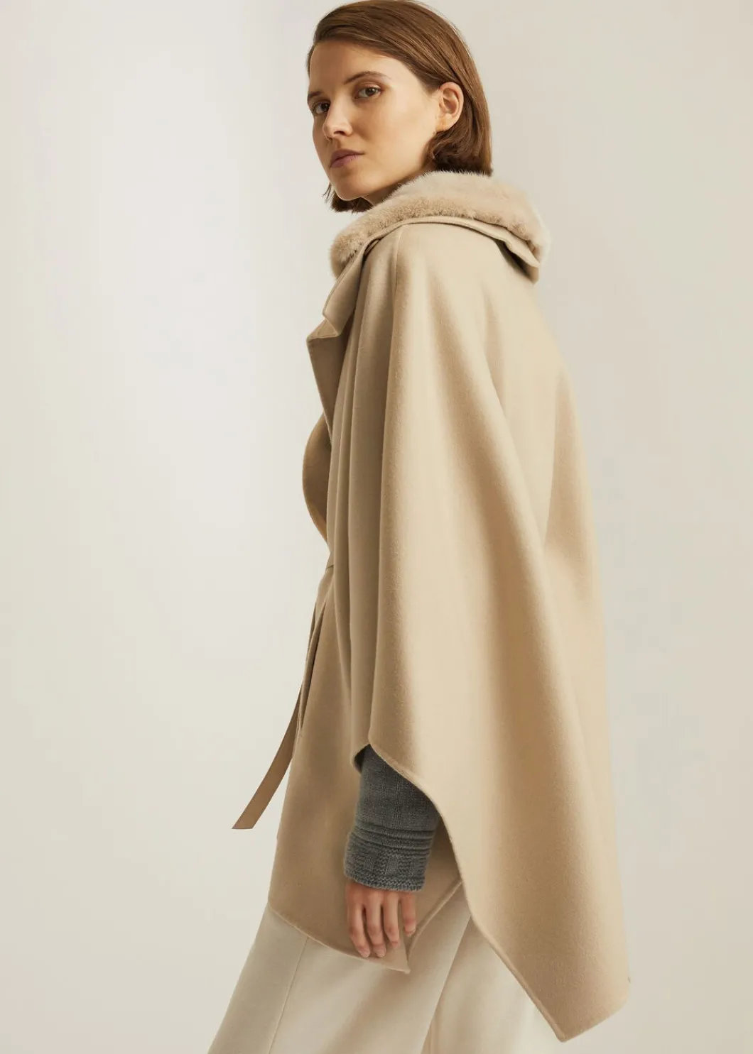 New Denice Cape Woman Coats & Capes