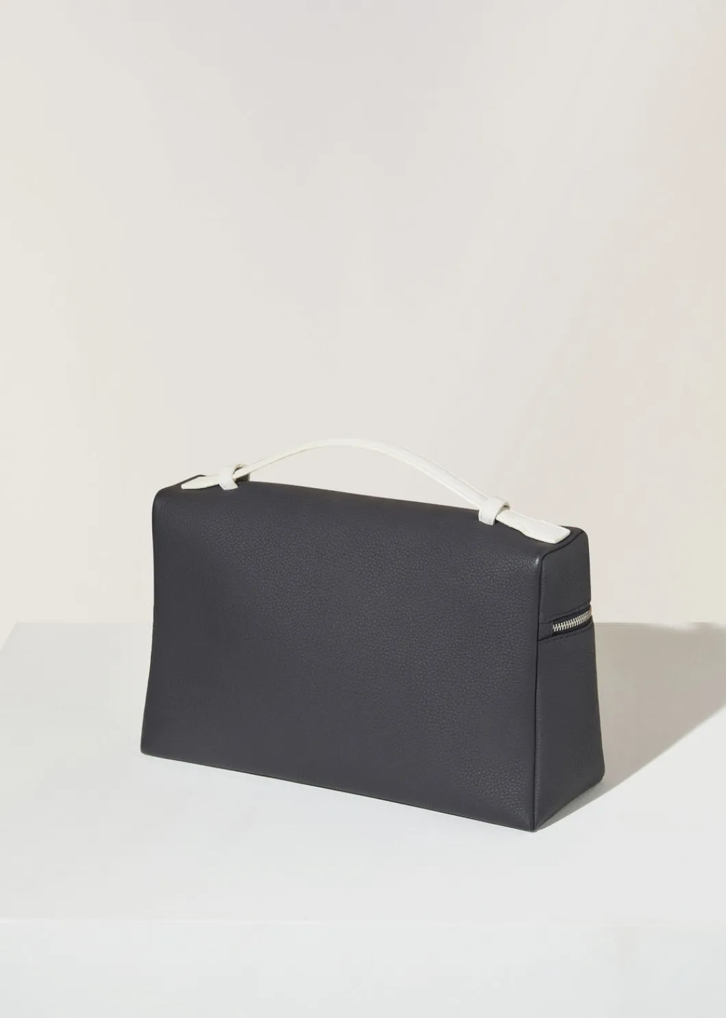 Shop Extra Pocket Pouch L 27 Woman Pouches