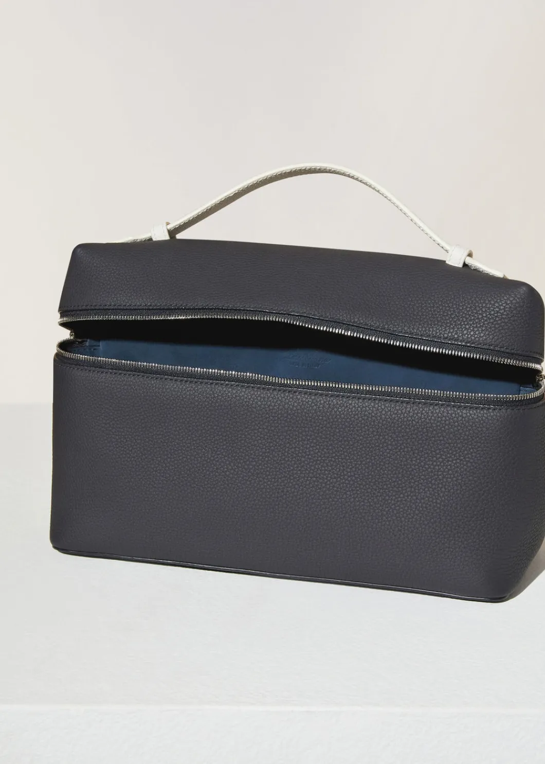 Shop Extra Pocket Pouch L 27 Woman Pouches