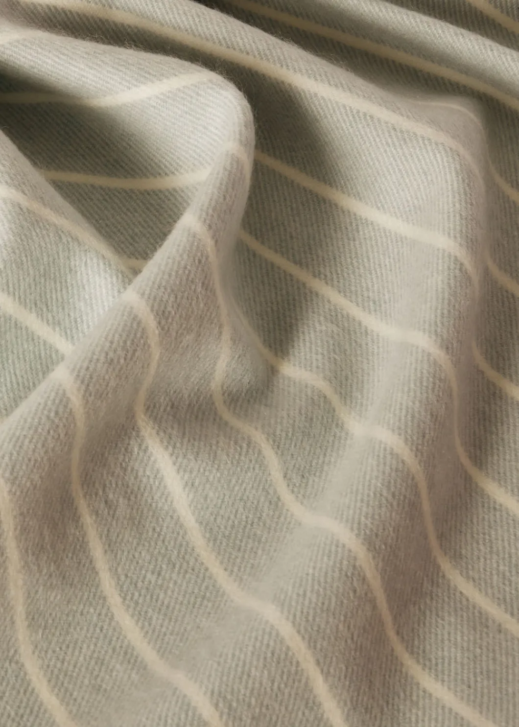 Online Gessato Throw Blanket Blankets