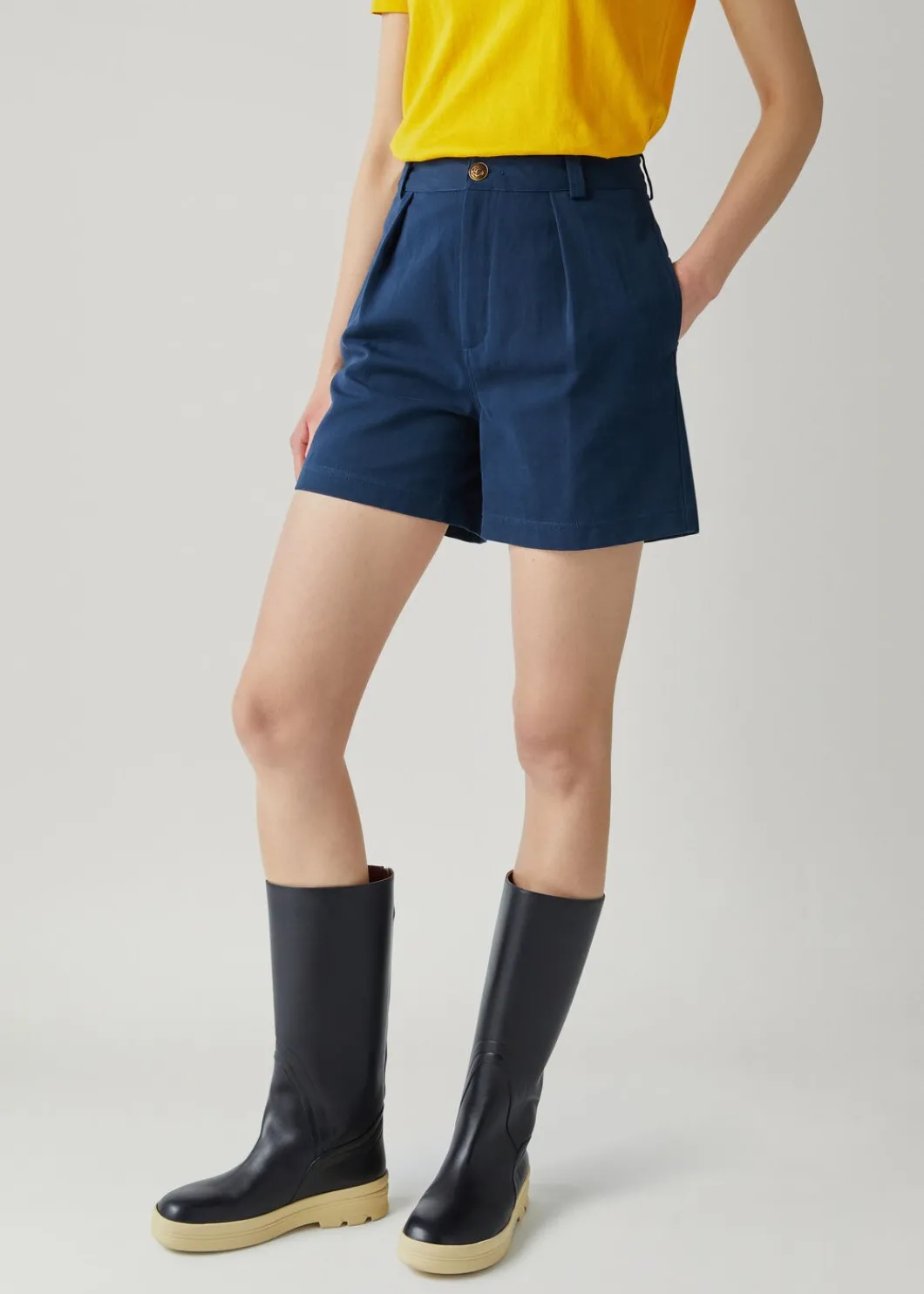 Flash Sale Gotan Bermuda Shorts Woman Trousers & Shorts