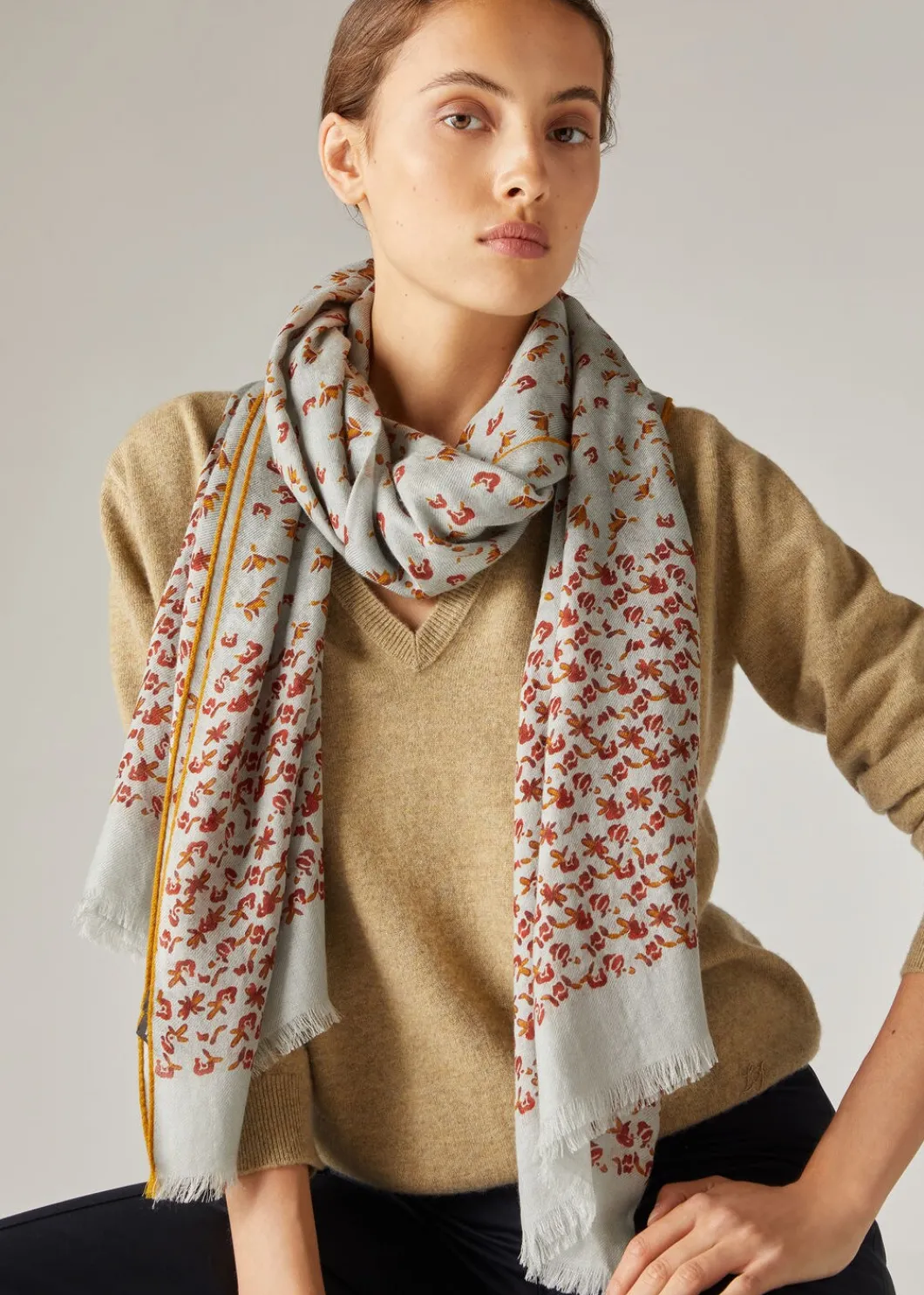 Discount Grande Wildflower Stole Woman Stoles