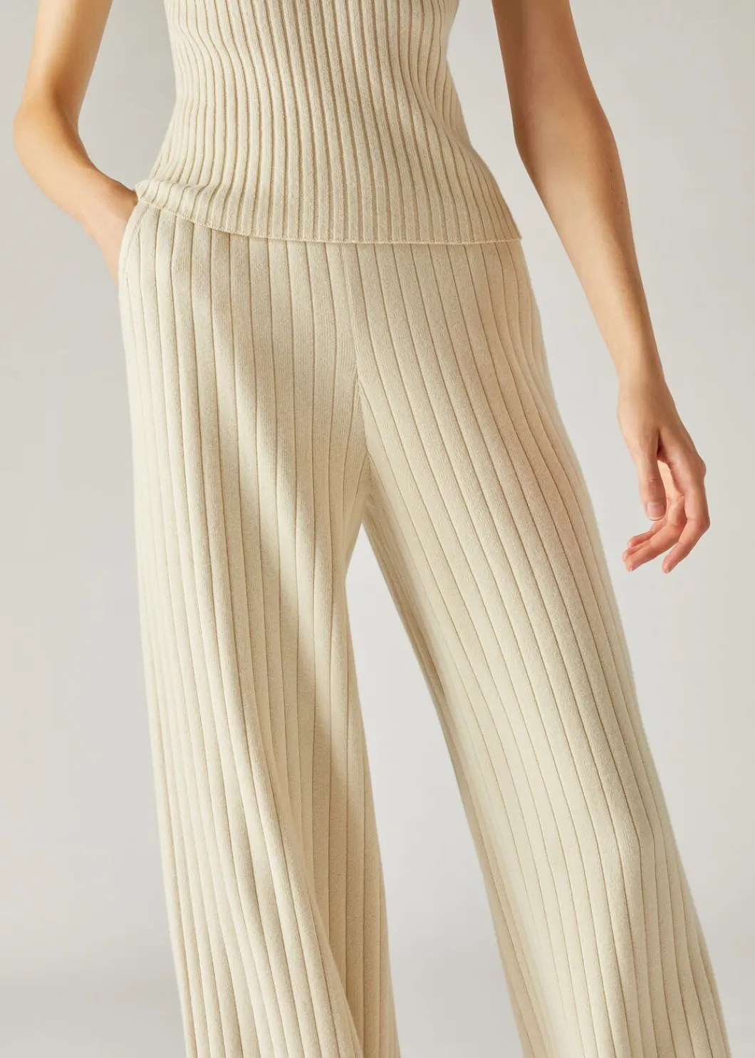 Outlet Lago Sirio Pants Woman Trousers & Shorts