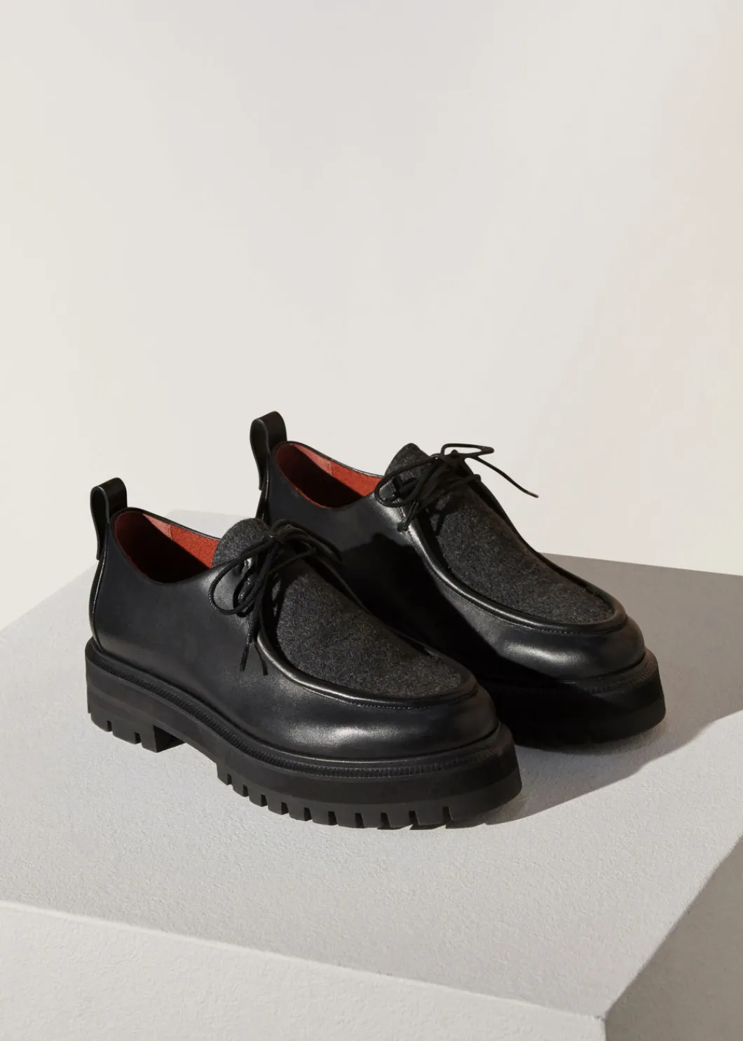 Store Lomond Lace-Up Shoes Woman Loafers