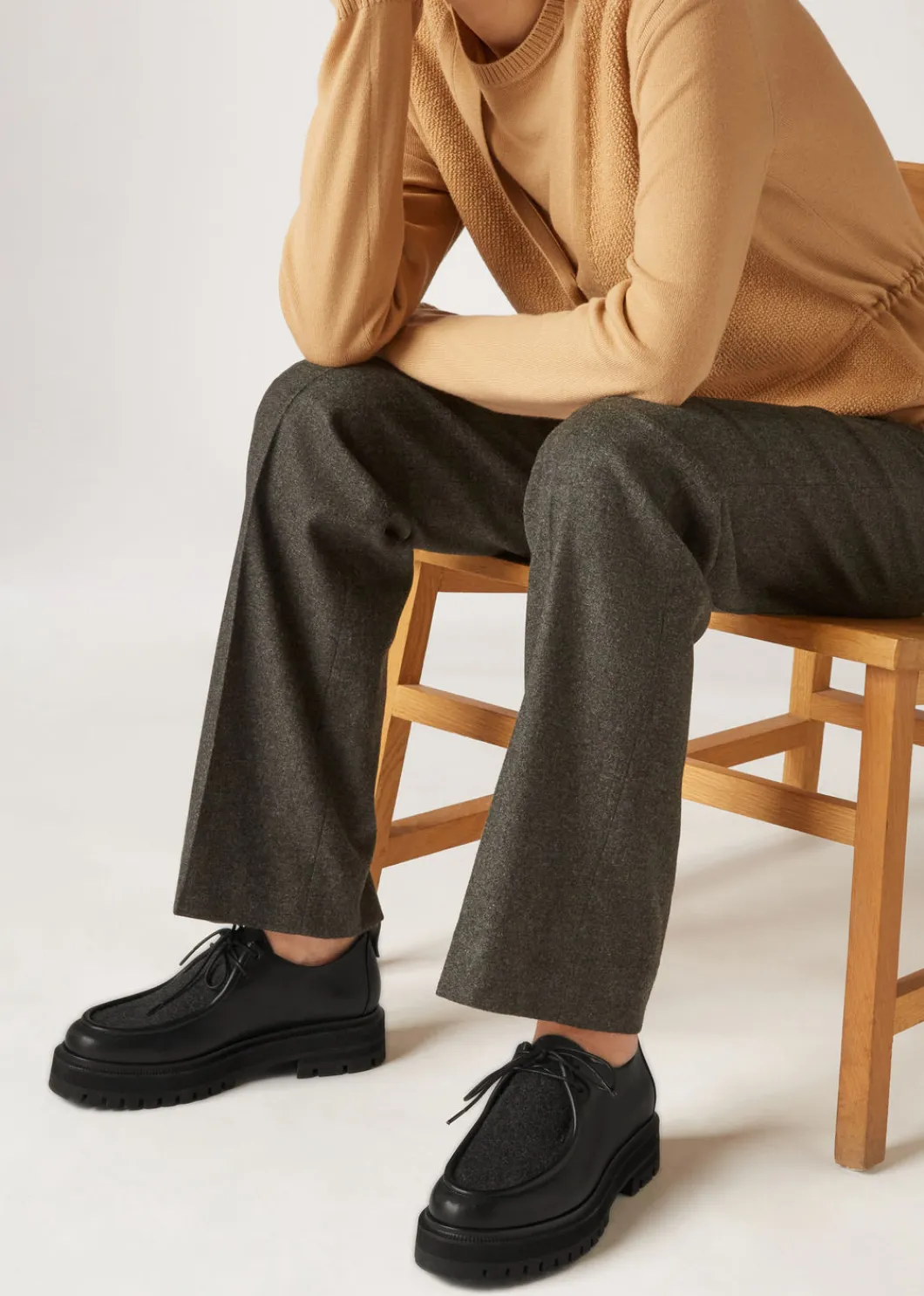 Store Lomond Lace-Up Shoes Woman Loafers
