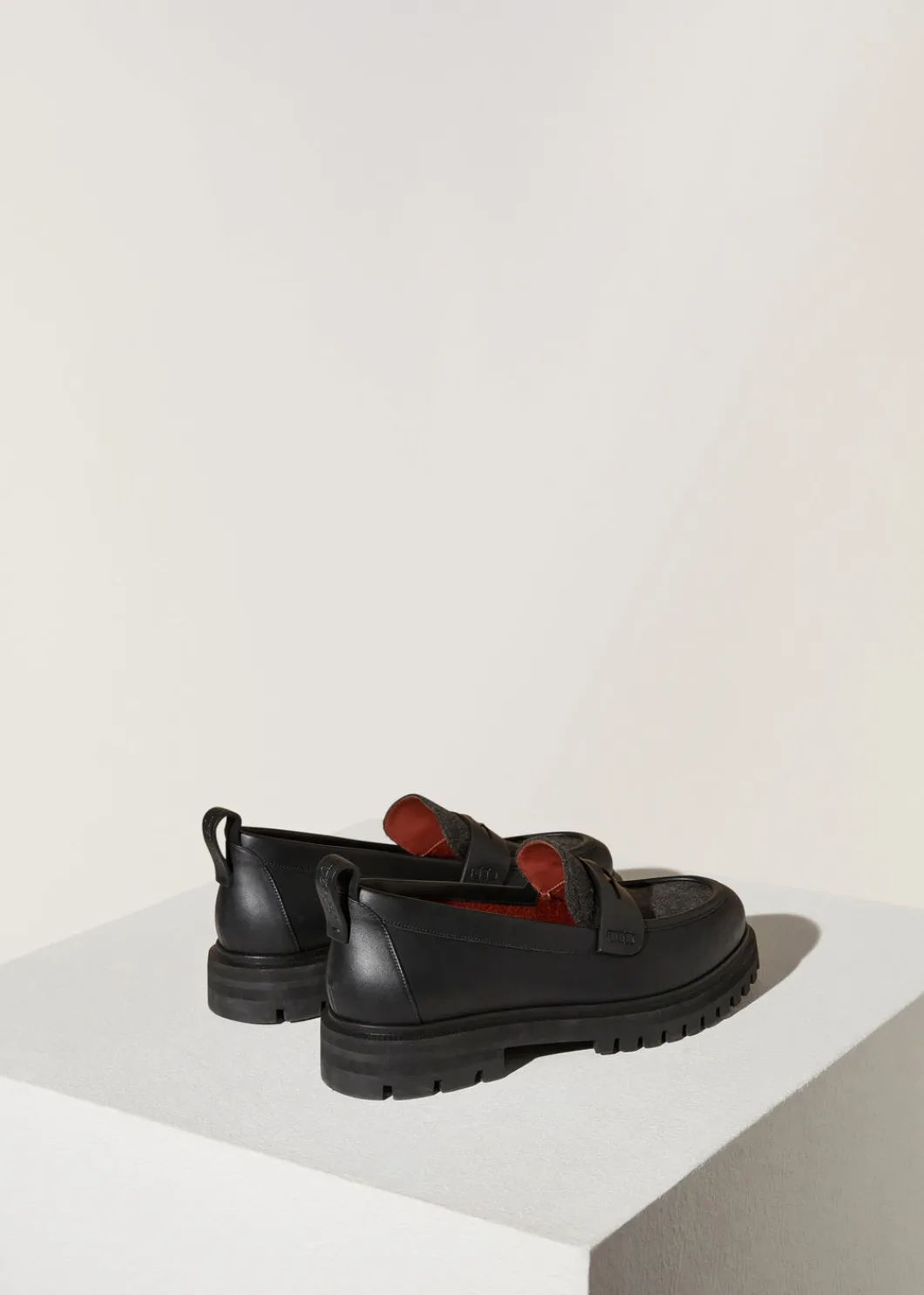 Flash Sale Lomond Loafers Woman Loafers