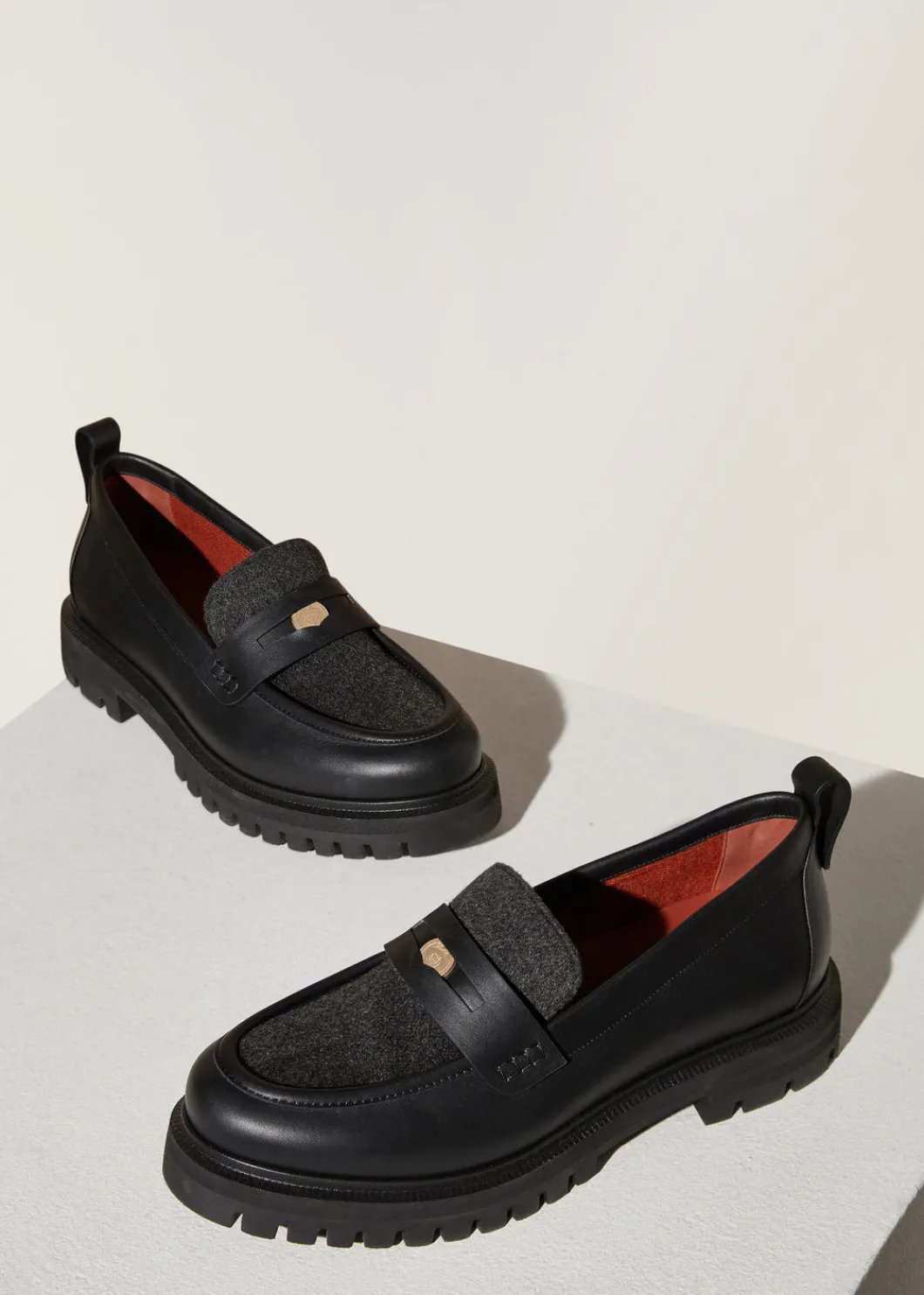 Flash Sale Lomond Loafers Woman Loafers