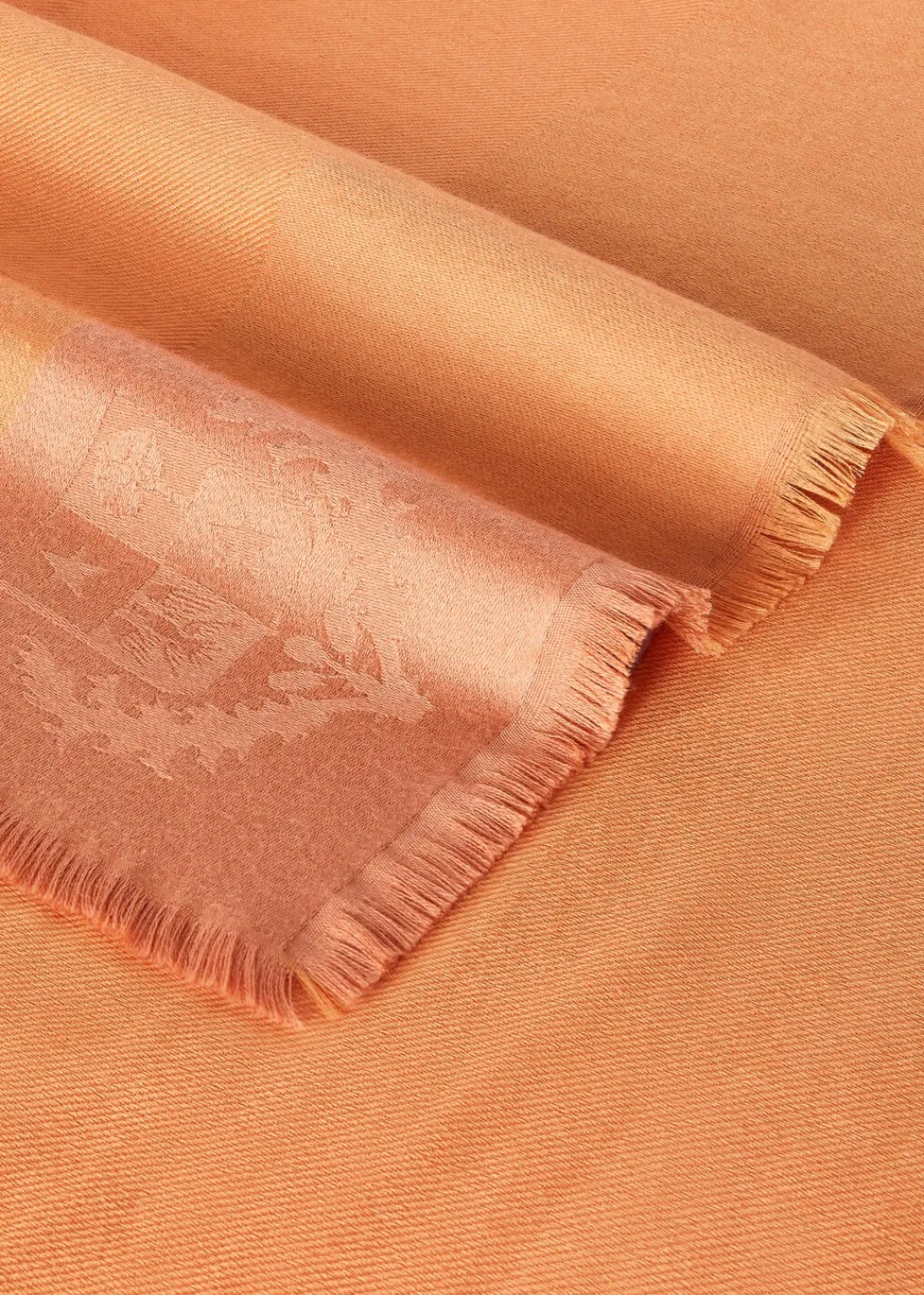 Best Sale Lp Crest Stole Woman Stoles