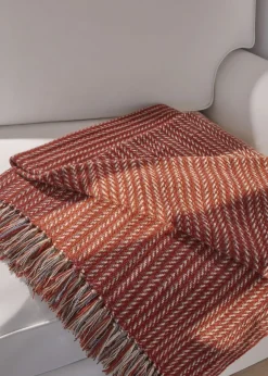 Clearance Queens Blanket Blankets