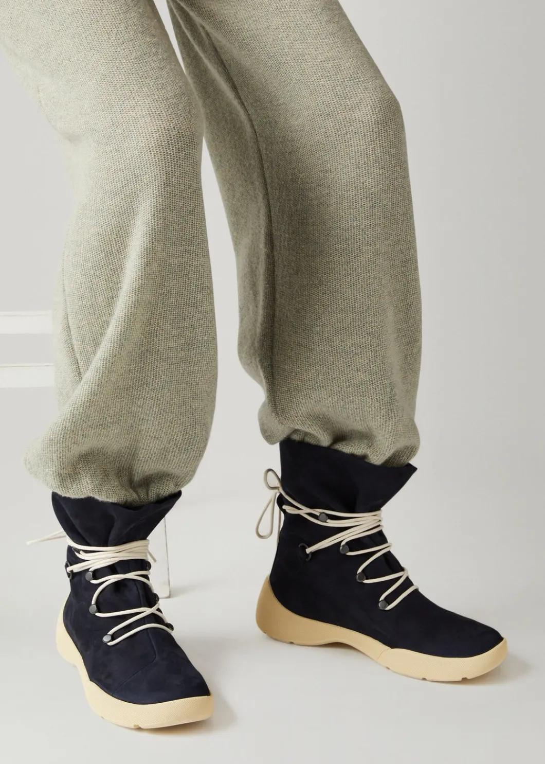 Discount Trace Hiking Boots Woman Boots And Ankle Boots