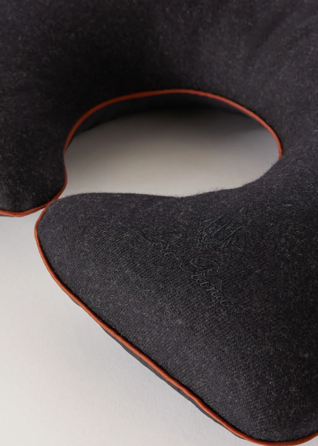 Best Sale Travel Pillow Man Travel Set