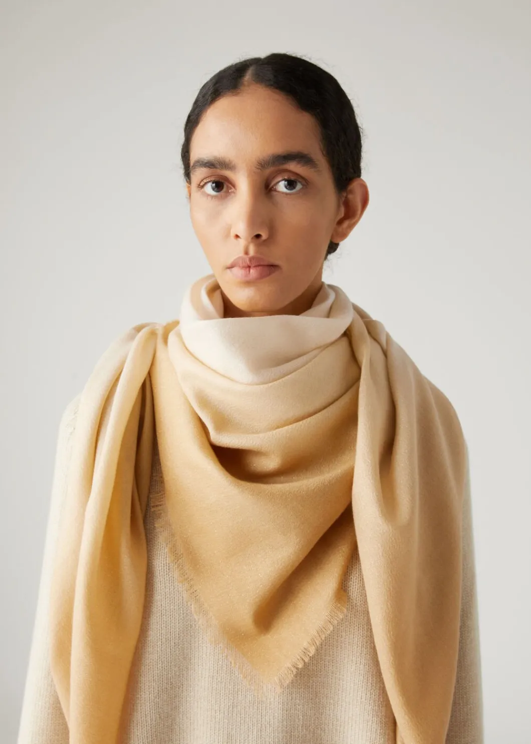 Flash Sale Vis-A-Vis Shawl Woman Stoles