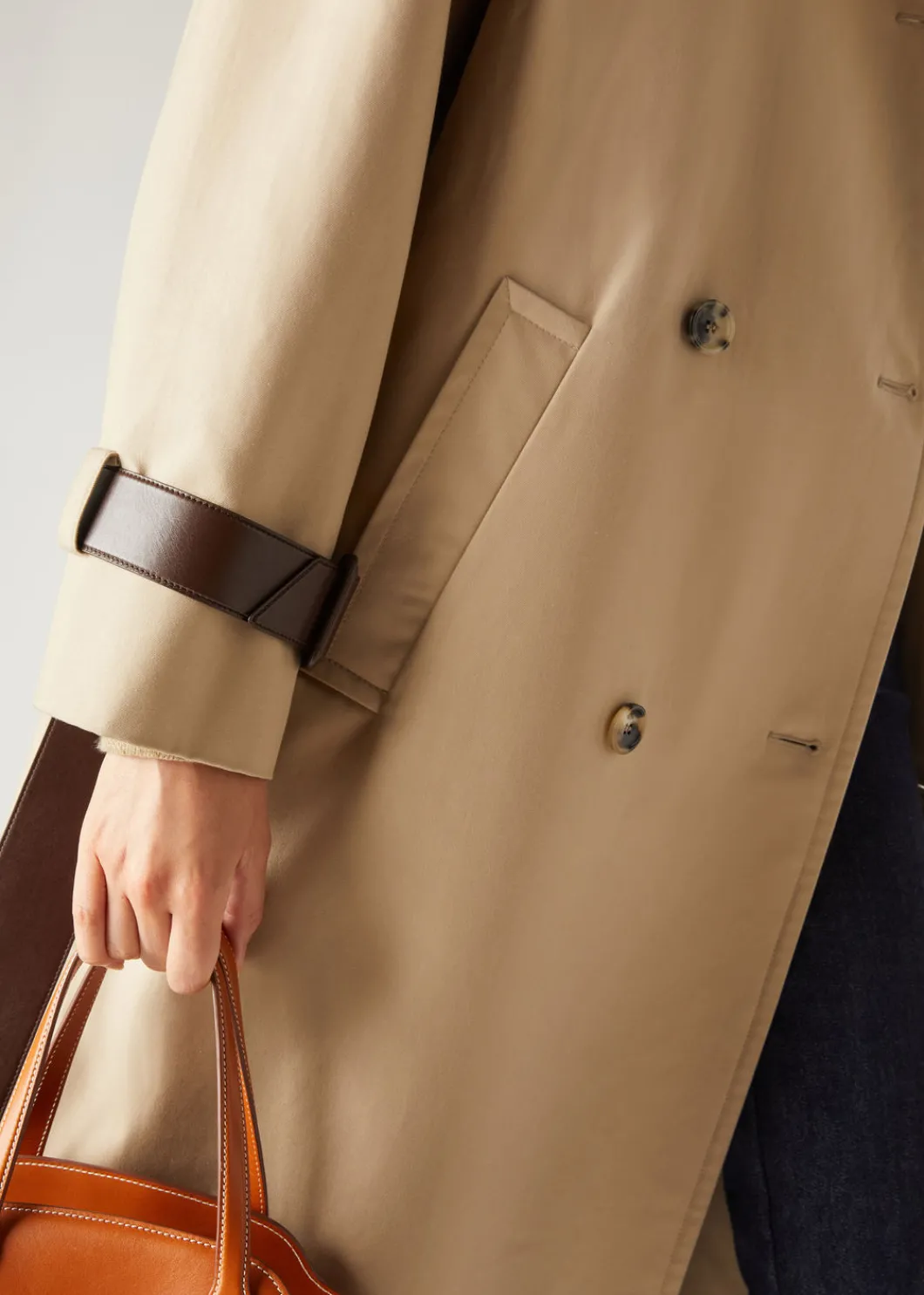 Discount Walt Coat Woman Coats & Capes