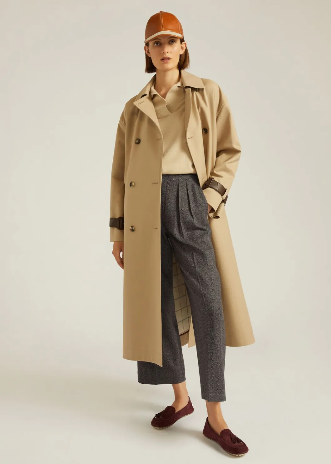 Store Yurik Pants Woman Trousers & Shorts